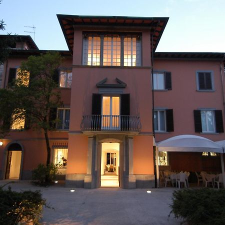 Residence Il Fortino Marina di Massa Eksteriør billede
