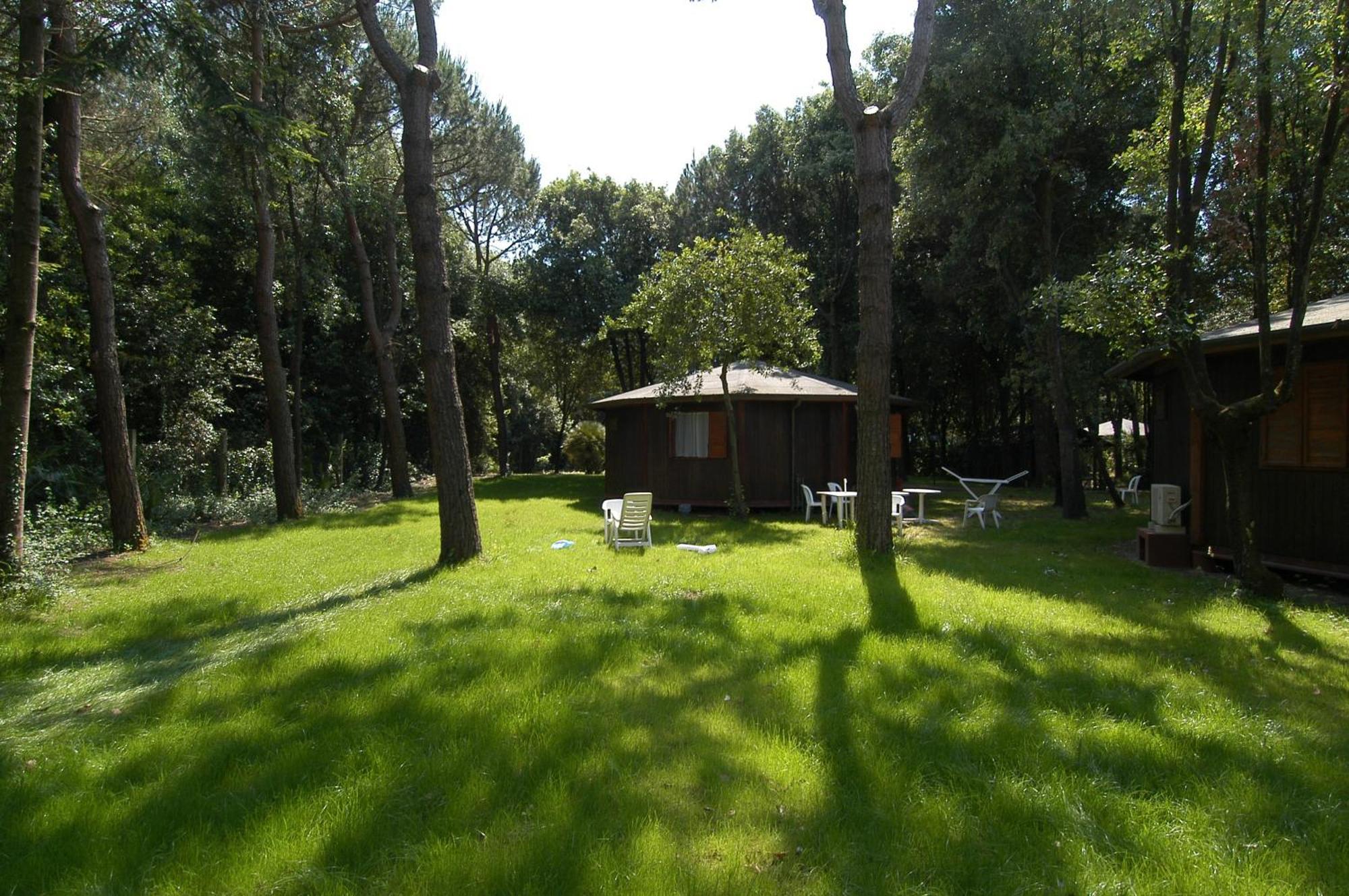 Residence Il Fortino Marina di Massa Eksteriør billede